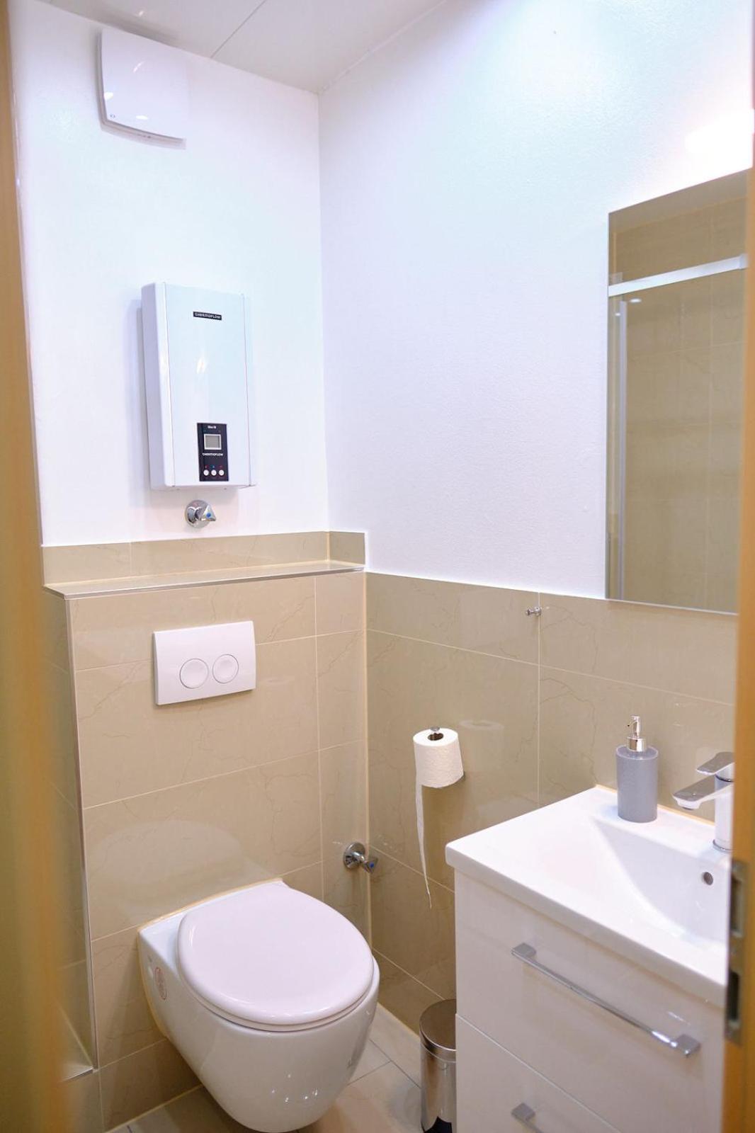 Primetime Suite Fuer 8+Kueche/Wifi Essen Exterior photo